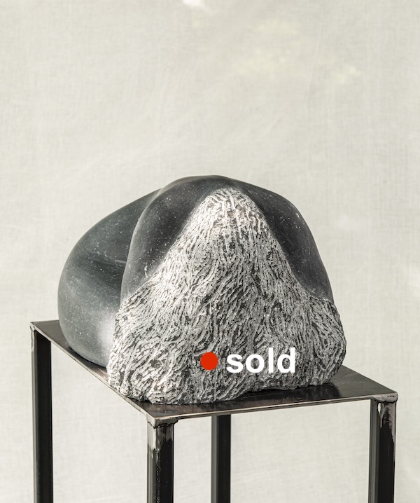 steen-mo-staand-geborgen-sold.jpg